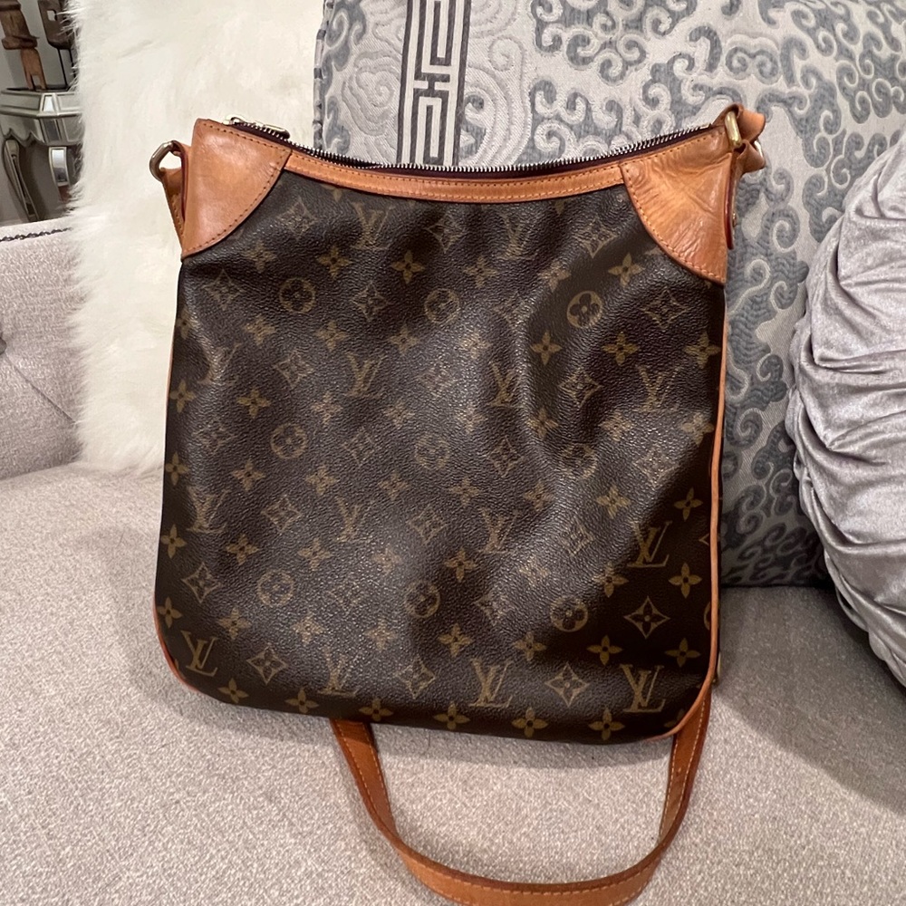 Authentic Louis Vuitton Odeon MM monogram - Picture 10 of 16